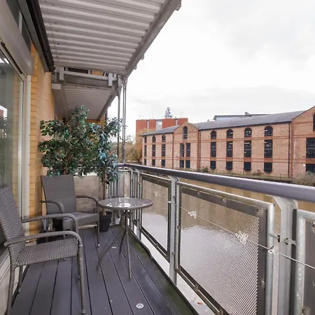 16 John Walker House River Views, Parking And Lift